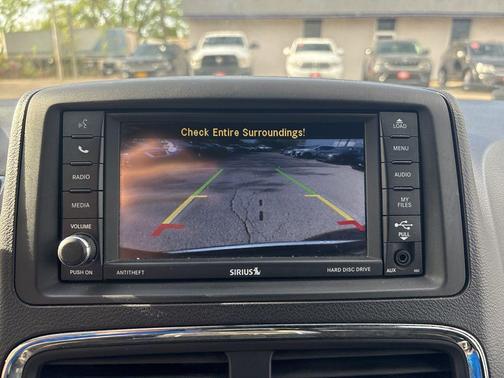 Brilliant Black Crystal Pearlcoat 2014 Dodge Grand Caravan SXT
