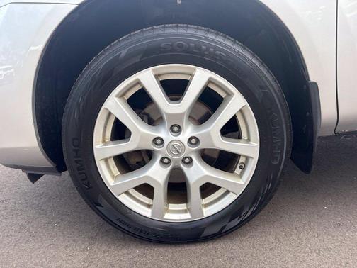 Brilliant Silver Metallic 2013 Nissan Rogue S