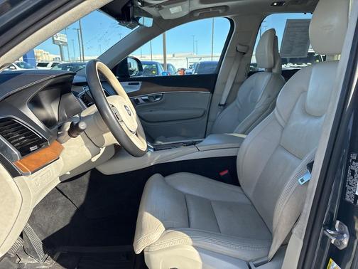 2020 Volvo XC90 Hybrid T8 Inscription