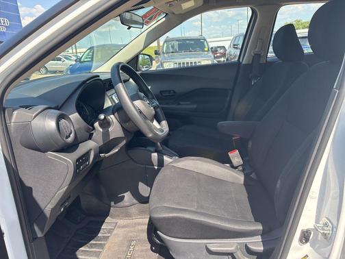 Fresh Powder 2024 Nissan Kicks S