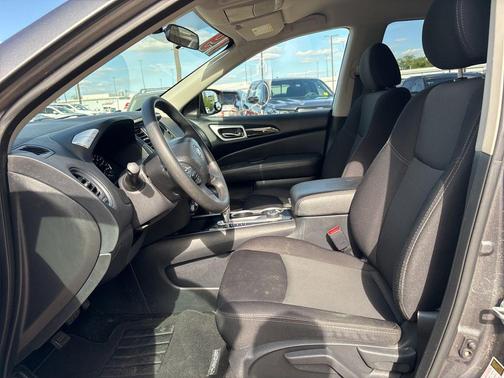 Gun Metallic 2019 Nissan Pathfinder S