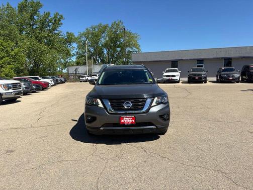 Gun Metallic 2019 Nissan Pathfinder S