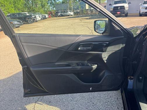 Crystal Black Pearl 2015 Honda Accord Sport