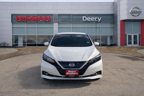 2022 Nissan Leaf SV