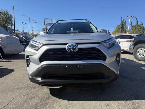 2022 Toyota RAV4 Hybrid XLE Premium