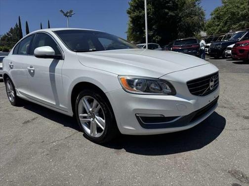 2015 Volvo S60 T5 Premier