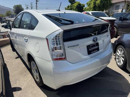 2010 Toyota Prius V