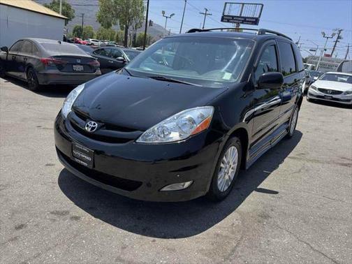 2009 Toyota Sienna XLE