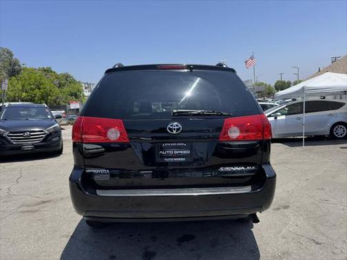 2009 Toyota Sienna XLE