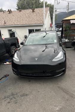 2022 Tesla Model Y Long Range Dual Motor All-Wheel Drive