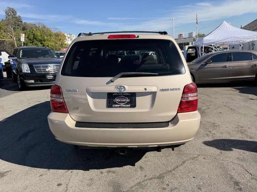 2003 Toyota Highlander Base