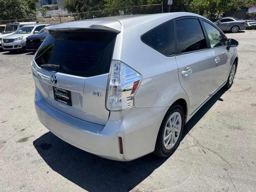 2012 Toyota Prius v Two