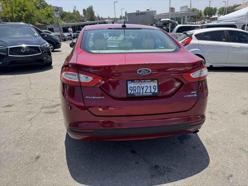 2014 Ford Fusion Hybrid SE