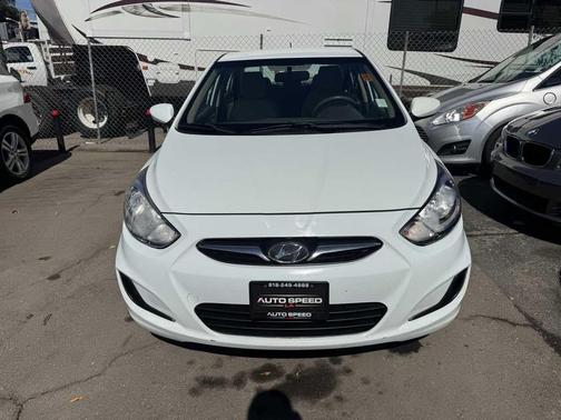 2012 Hyundai Accent GLS