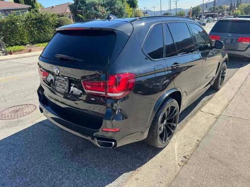 Black 2018 BMW X5 sDrive35i