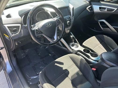 2017 Hyundai Veloster Base