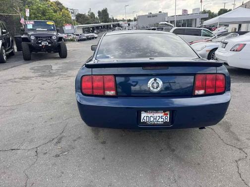 2008 Ford Mustang Deluxe