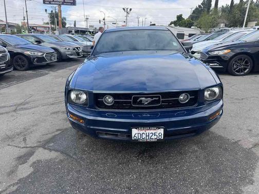 2008 Ford Mustang Deluxe