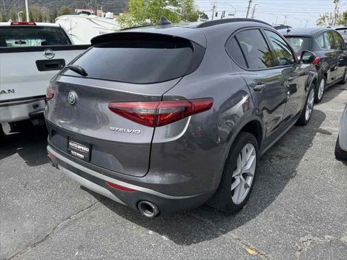 2019 Alfa Romeo Stelvio Ti Sport