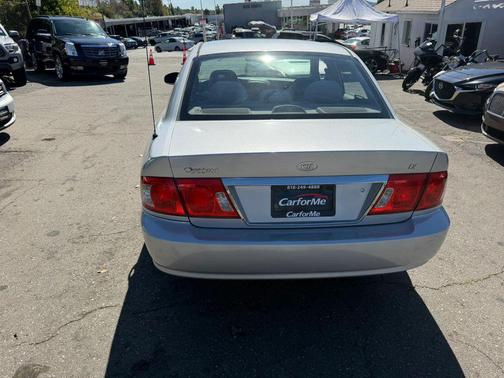 Silver 2004 Kia Optima EX