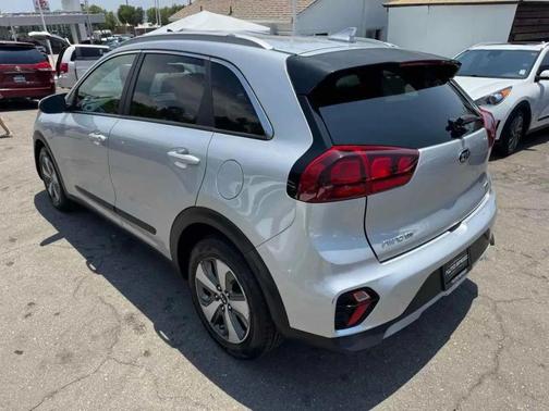 Silky Silver 2020 Kia Niro LX