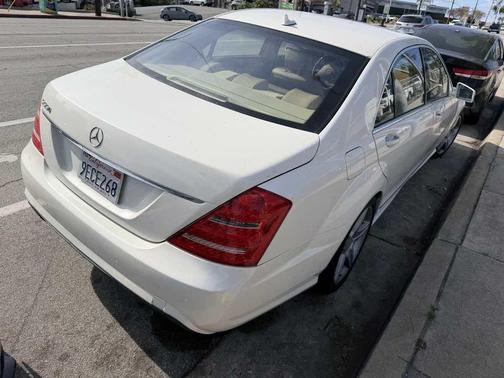 2011 Mercedes-Benz S-Class Sedan