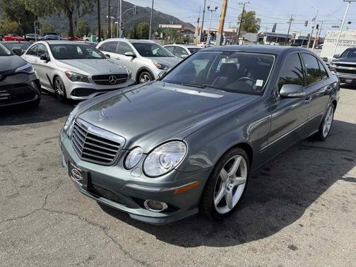 2009 Mercedes-Benz E-Class Luxury Sedan