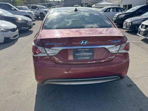 2015 Hyundai SONATA Hybrid Limited