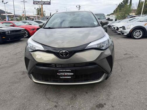 2021 Toyota C-HR LE