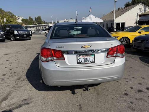 Silver Ice Metallic 2014 Chevrolet Cruze 1LT