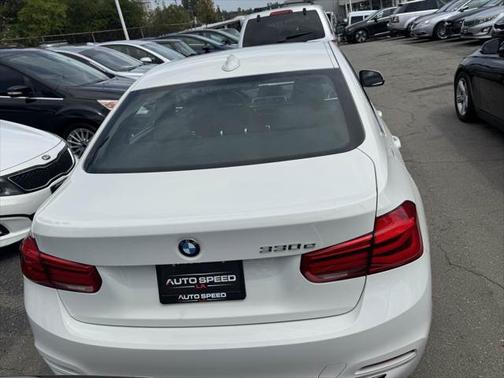 2018 BMW 330e iPerformance