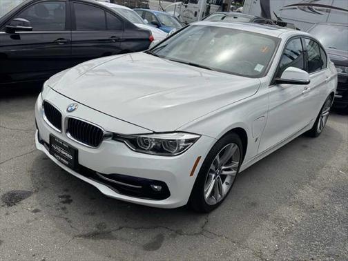 2018 BMW 330e iPerformance