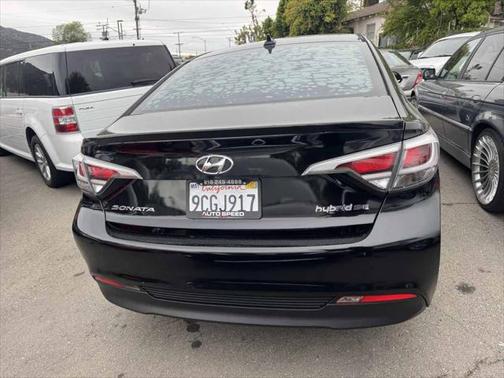 2016 Hyundai SONATA Hybrid SE