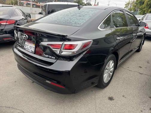 2016 Hyundai SONATA Hybrid SE