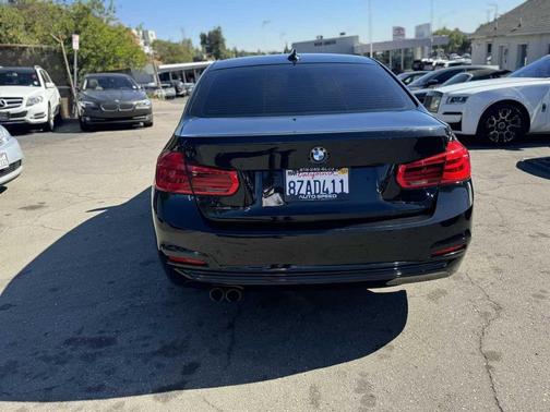 2018 BMW 330 330i