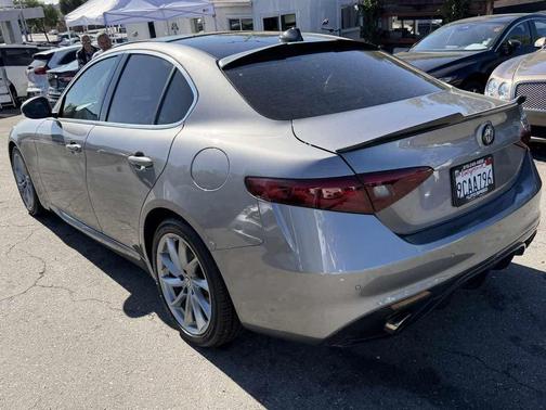 2017 Alfa Romeo Giulia Base