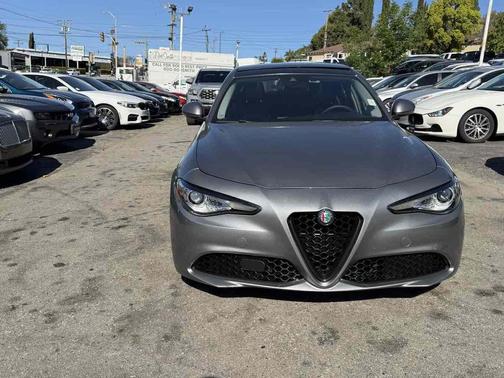 2017 Alfa Romeo Giulia Base