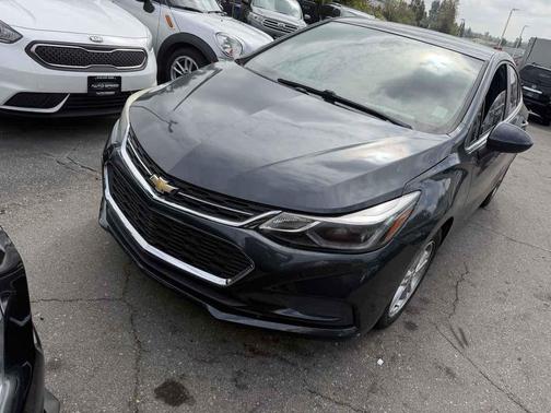 Graphite Metallic 2018 Chevrolet Cruze LT