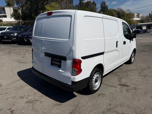 Designer White 2017 Chevrolet City Express 1LT