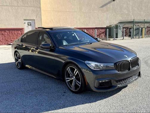 2017 BMW 740 740i