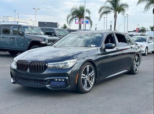 2017 BMW 740 740i