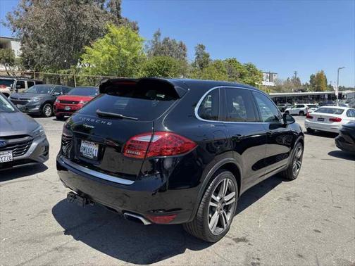 2014 Porsche Cayenne Base