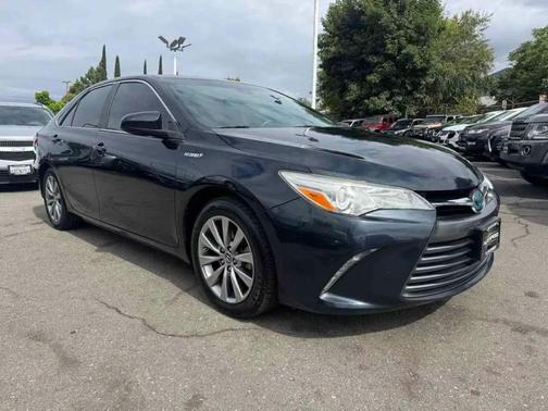 2017 Toyota Camry Hybrid LE