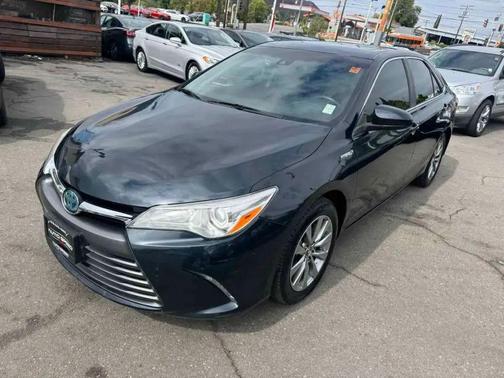 2017 Toyota Camry Hybrid LE