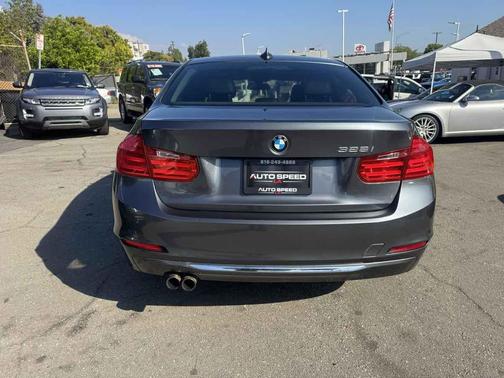 2012 BMW 328 328i