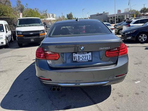 2012 BMW 328 328i