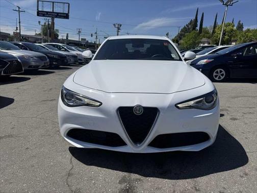 2019 Alfa Romeo Giulia Base