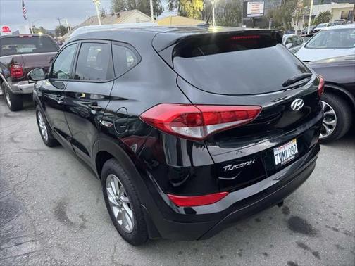 2016 Hyundai TUCSON SE