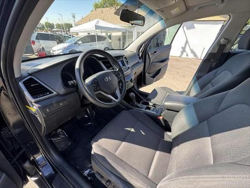 2016 Hyundai TUCSON SE