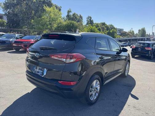 2016 Hyundai TUCSON SE
